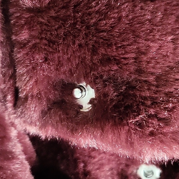 NWT Outermix Classic Faux Fur Jacket - Picture 6 of 11